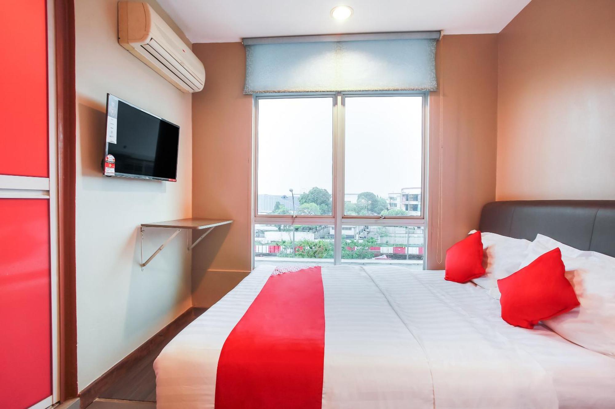 Oyo 90282 Hotel Taj Inn, Seksyen 7 Shah Alam Ngoại thất bức ảnh